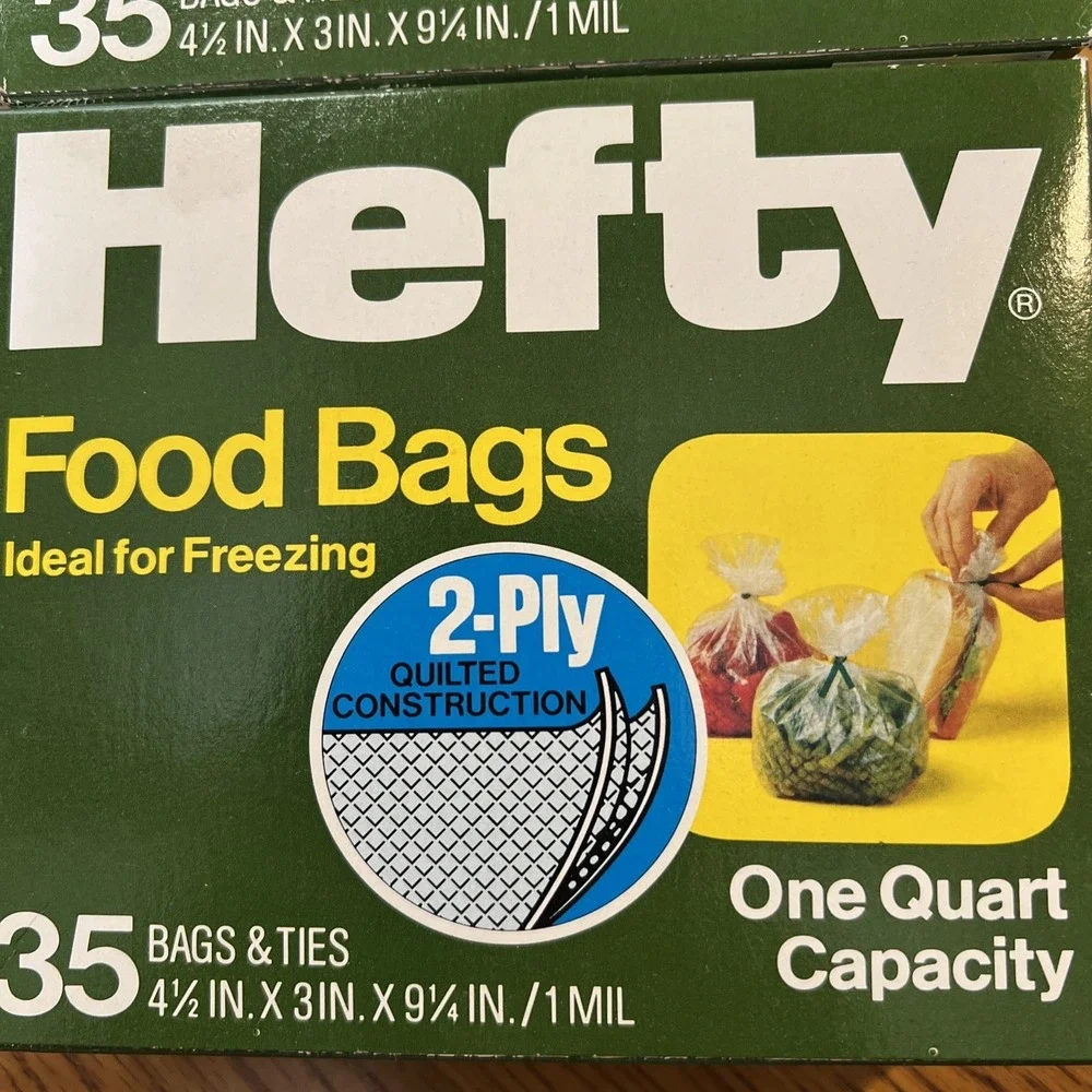 Vintage- Hefty 35-Count  One Quart Bags with Ties  Opened - READ